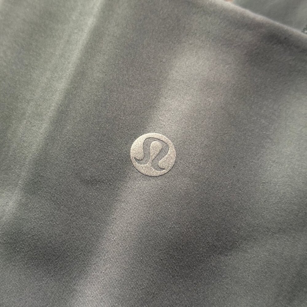 Lululemon Women's In Movement Tight 25" *Everlux Leggings - Grey/Blue - Picture 5 of 9